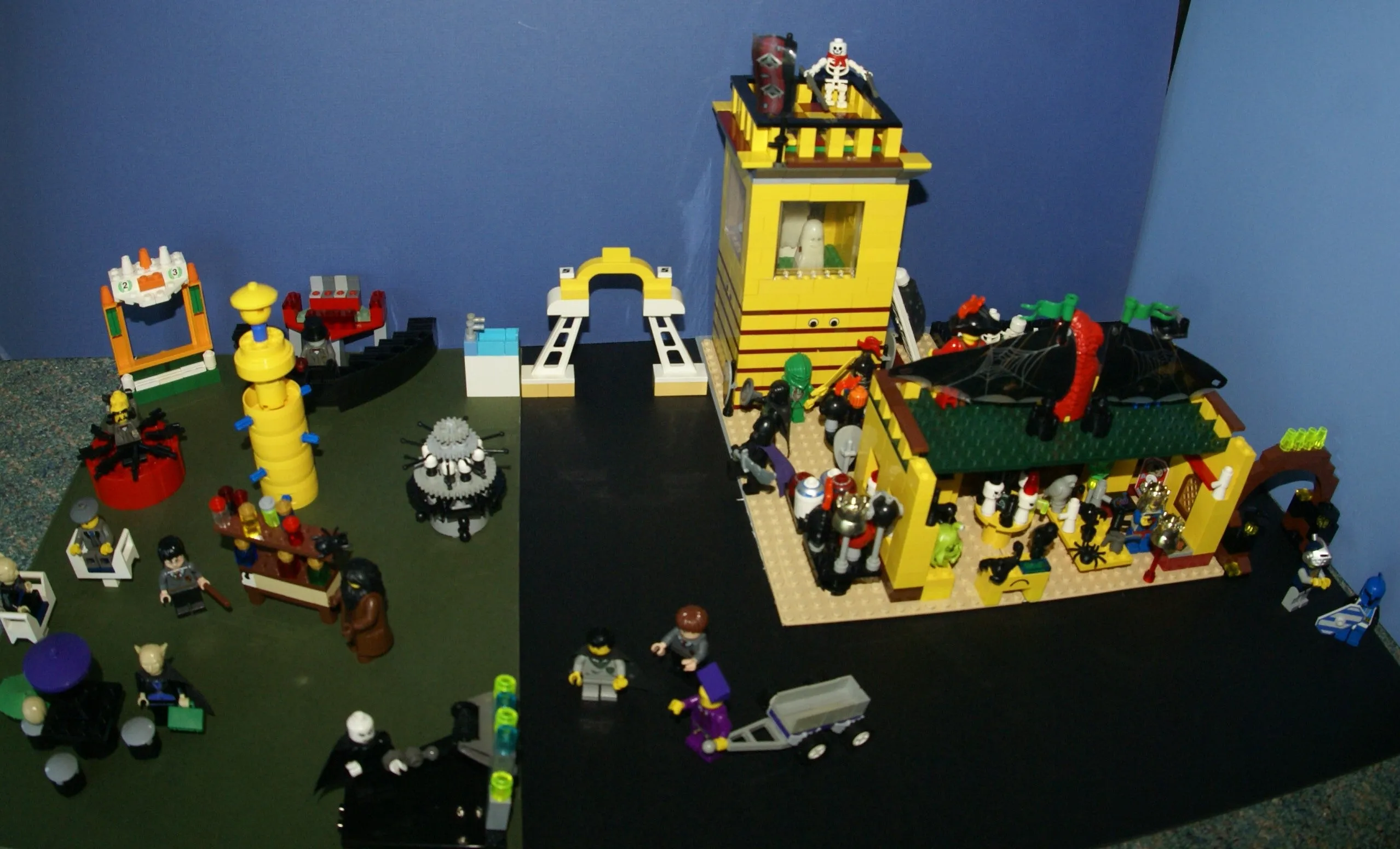 CUSTOM LEGO KIT HALLOWEEN SET: HAUNTED GHOST TOWER, WITCH SHOP, PLAYGROUND, RIDES (1130 pcs). 35 RARE RETIRED MINIFIGURES, 8 ANIMALS: WITCH, GLOW-IN-THE-DARK GHOSTS, HARRY POTTER TEAM, SOLDIERS, SKELETONS, MONSTERS, KNIGHTS ETC...(KIT 14)