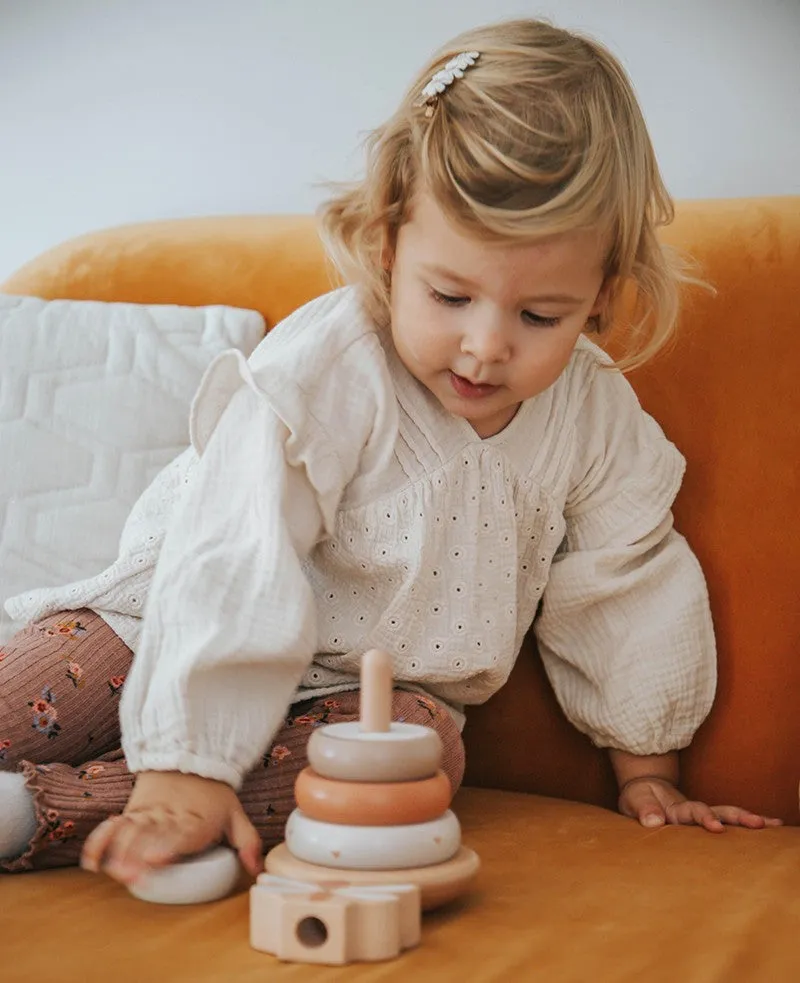 Label Label Stacking Tower Balance | Nougat