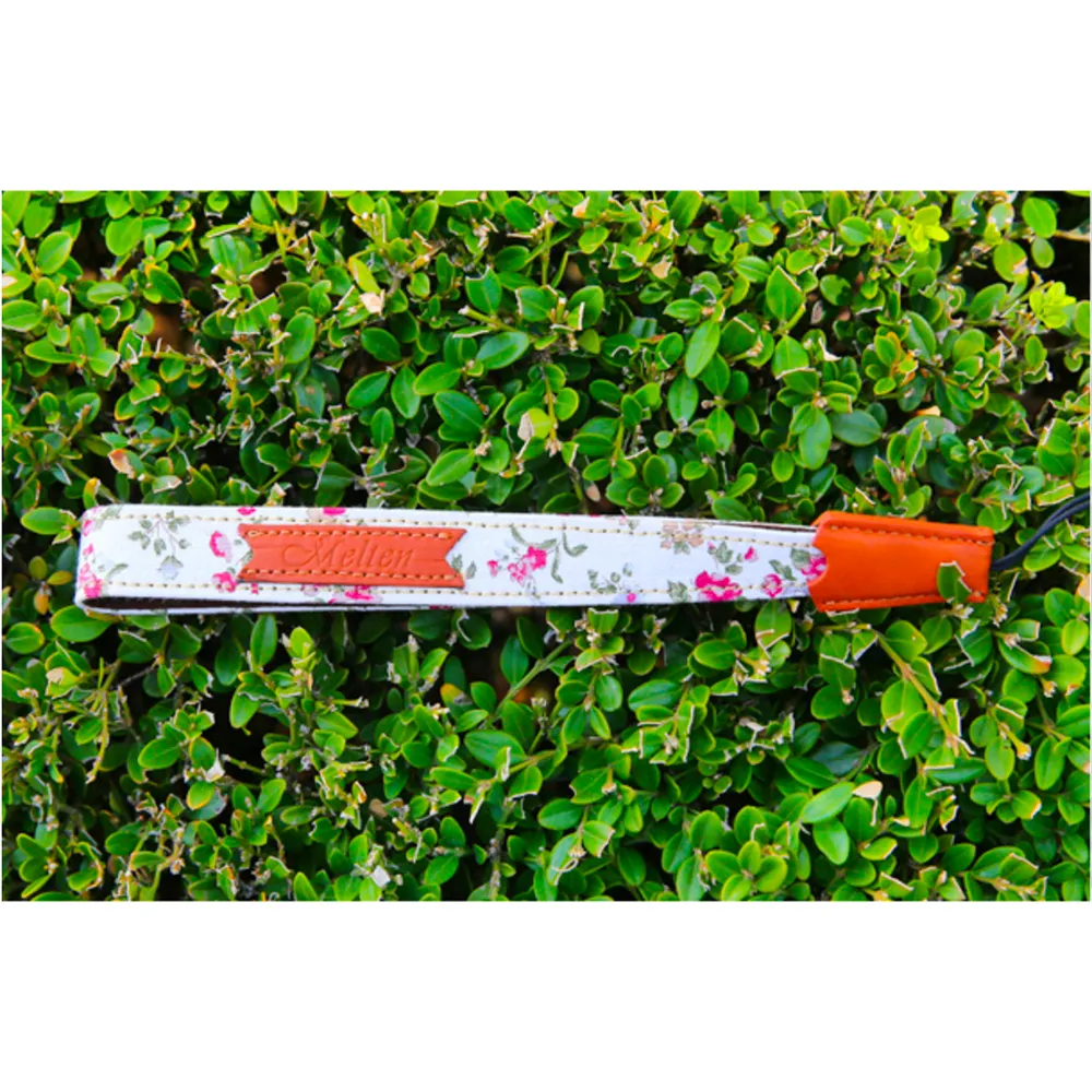 Melten Mirrorless Camera Wrist Strap - WhiteFlower