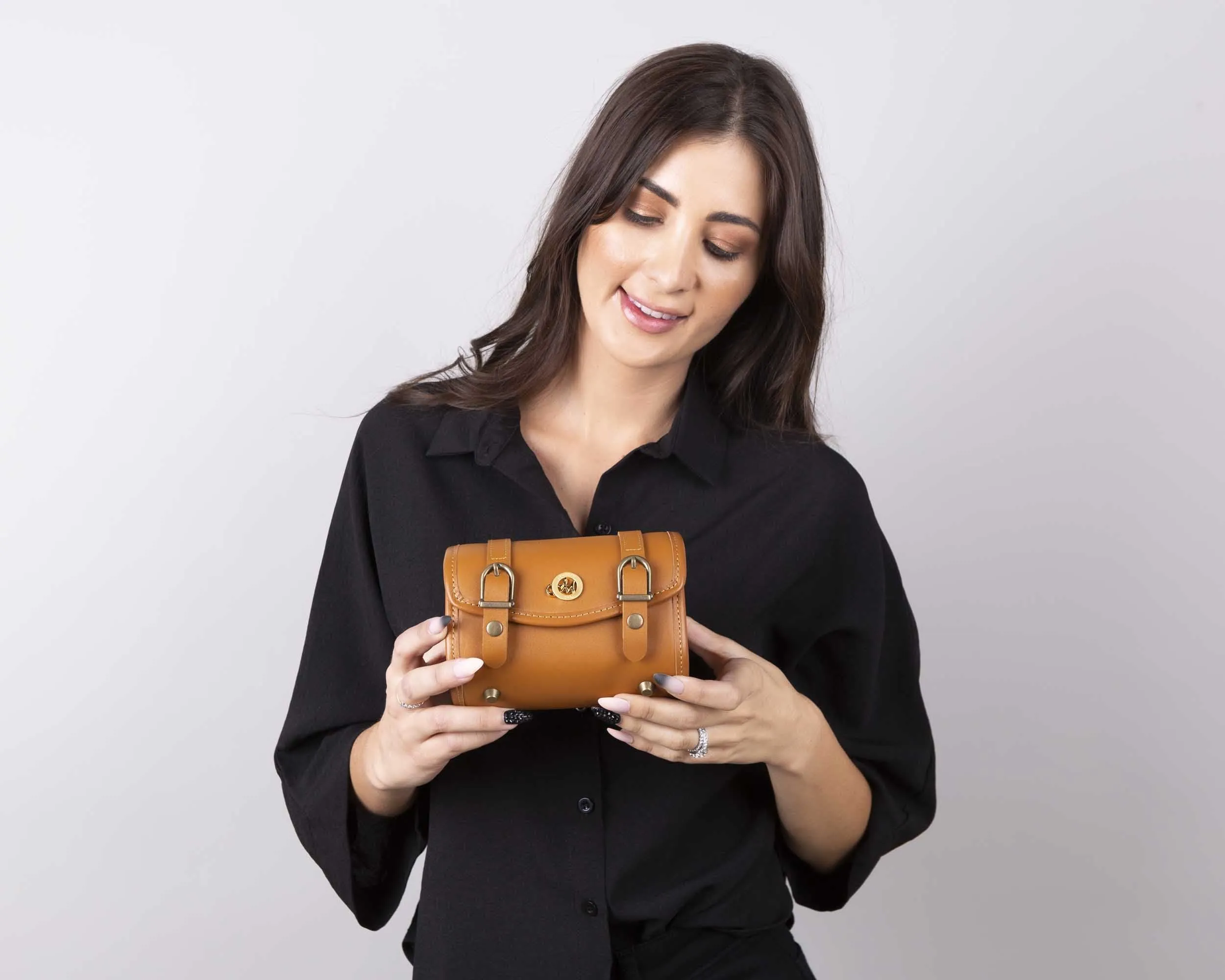 Tan Brown Melten Classic Mirrorless Leather Camera Case - Harper
